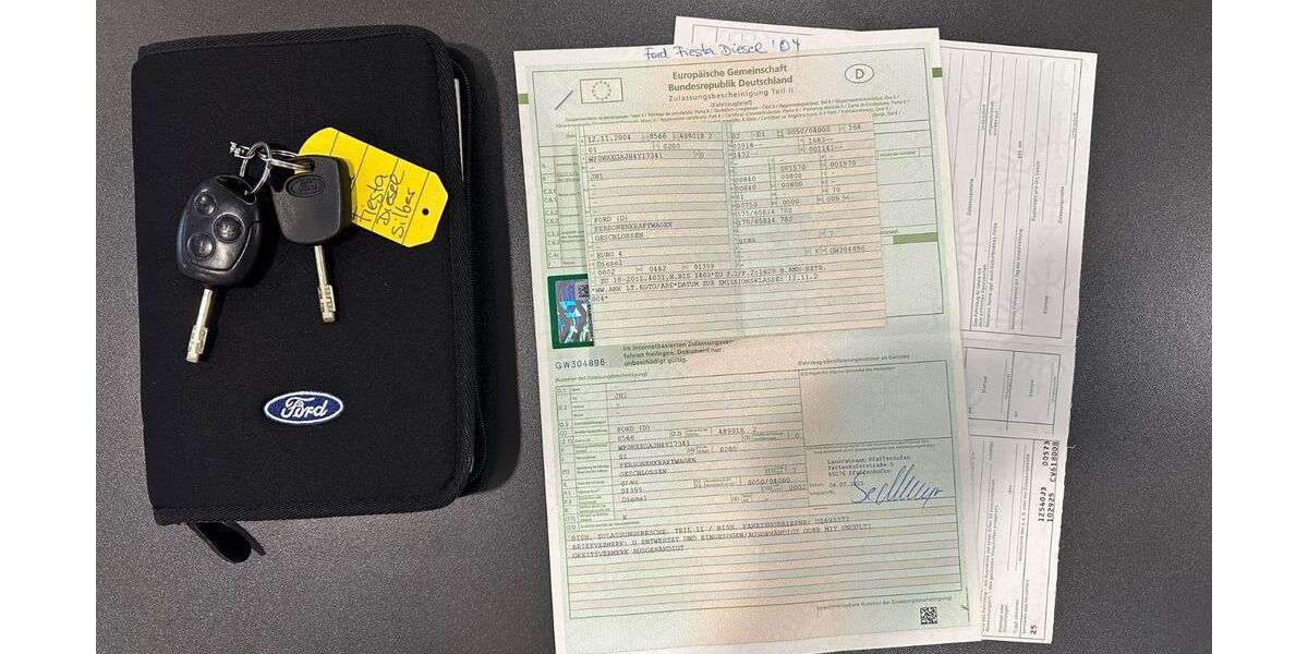 Ford Fiesta 82.000 km 3.250 € Neu Ulm 89231