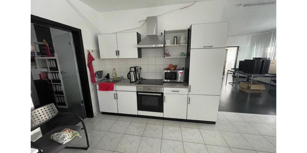 Studio-Büro 110 qm auf Wunsch möbeliert zimmer