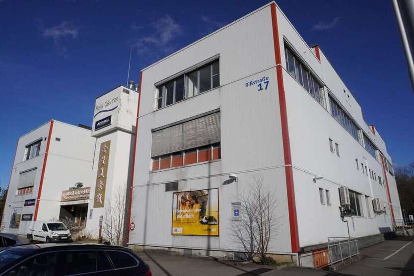 Halle in Biberach 1.500 € 1 m²