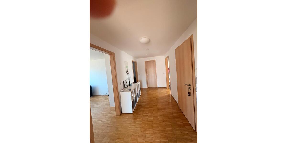 Dachgeschoßwohnung Leipheim - 3 Zimmer, 90 m&sup2;, 1.000&euro; | Angebot:26322579
