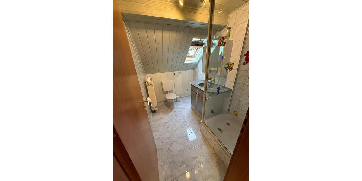 Dachgeschoßwohnung Nersingen - 3 Zimmer, 65 m&sup2;, 1.250&euro; | Angebot:26454255
