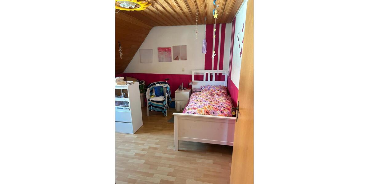 Dachgeschoßwohnung Schwendi - 5 Zimmer, 97 m&sup2;, 570&euro; | Angebot:26671620