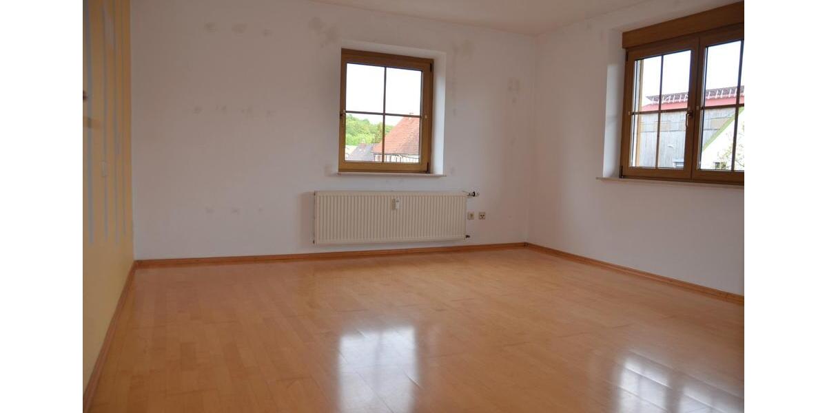 Erdgeschoßwohnung Unterroth - 5.5 Zimmer, 130 m&sup2;, 1.280&euro; | Angebot:26516710