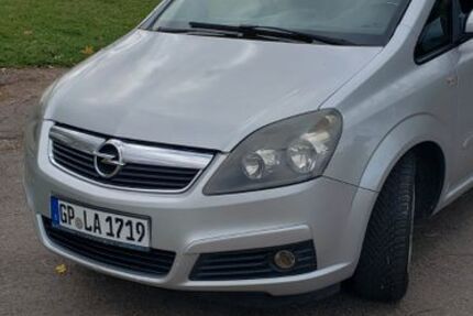 Opel Zafira 166.000 km 3.999 &euro; Geislingen 73312