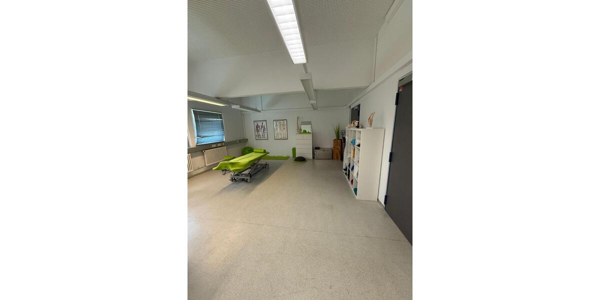 Vermietung von Praxisrämen o. Büros ab 35 m² (mehrere Größen) zimmer