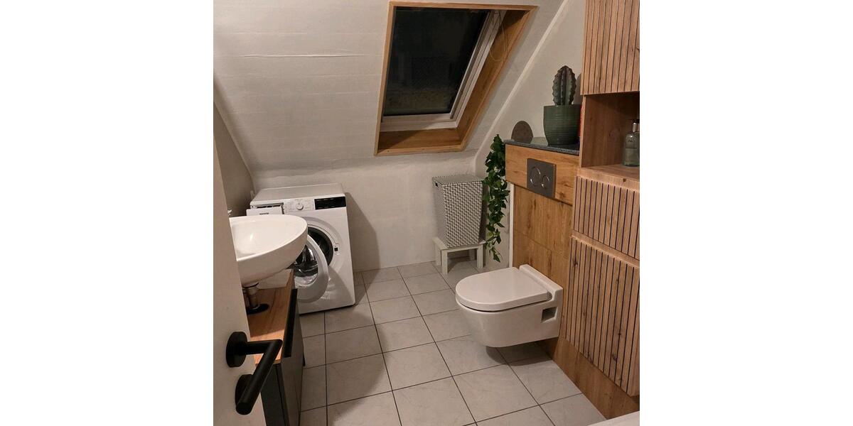 Etagenwohnung Laichingen - 3.5 Zimmer, 80 m&sup2;, 1.150&euro; | Angebot:26505600