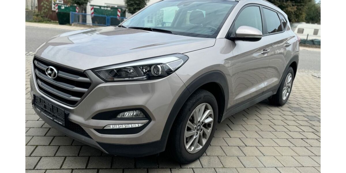 Hyundai TUCSON 118.562 km 13.999 € Achstetten 88480