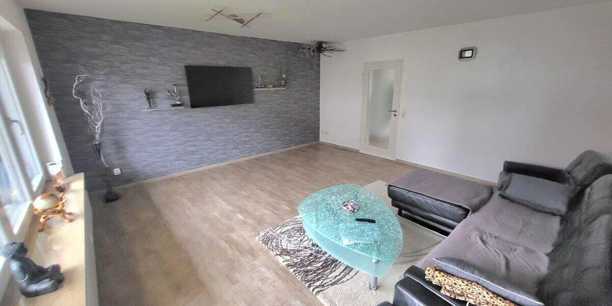 Etagenwohnung Neu-Ulm Pfuhl - 3 Zimmer, 86 m&sup2;, 330.000&euro; | Angebot:25664454