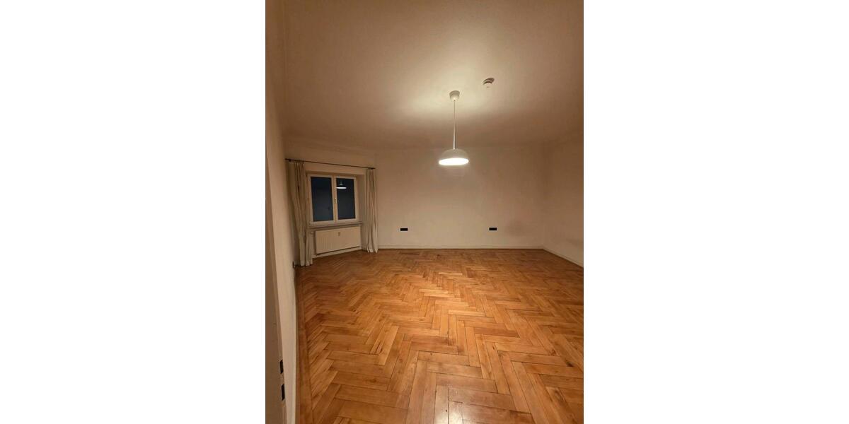 Etagenwohnung Ulm Söflingen - 5 Zimmer, 150 m&sup2;, 450&euro; | Angebot:25294011