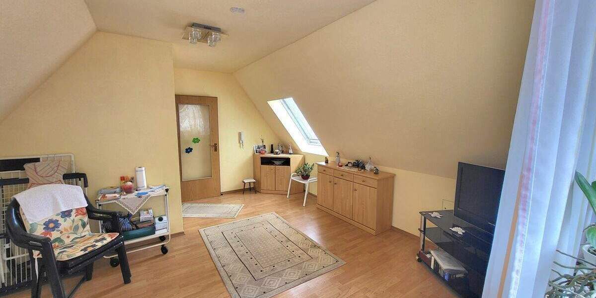 Doppelhaushälfte Langenau Albeck - 8 Zimmer, 137 m&sup2;, 290.000&euro; | Angebot:25769744