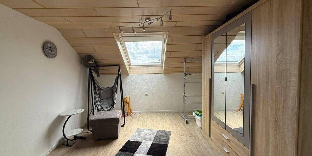 Einfamilienhaus Bellenberg - 7 Zimmer, 155 m&sup2;, 440.000&euro; | Angebot:26733655