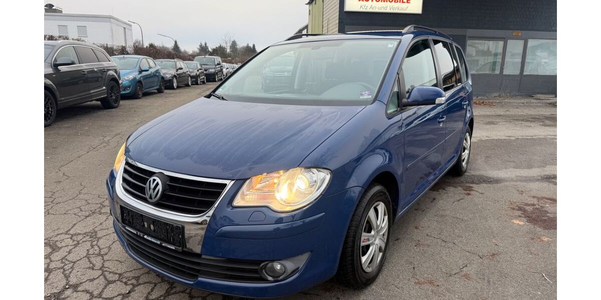VW Touran 141.400 km 4.990 € Neu-Ulm 89231