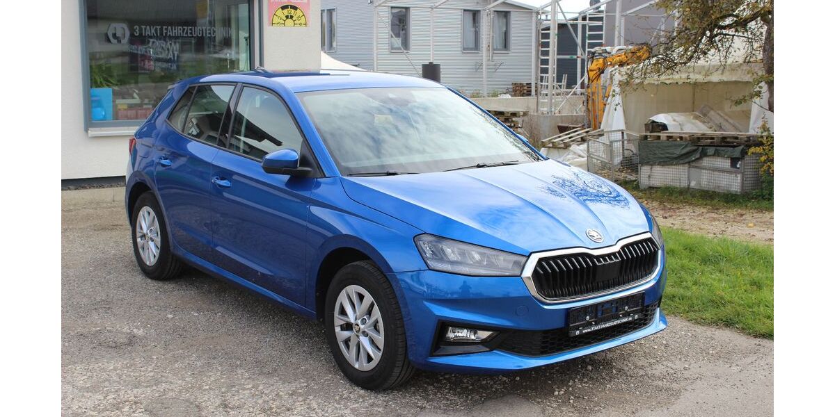 Skoda Fabia 8.400 km 18.090 &euro; Altheim (Alb) 89174