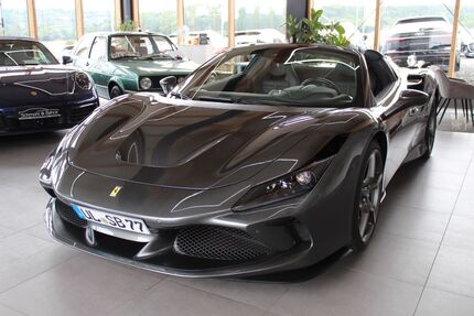 Ferrari F8 6.000 km 359.000 € Amstetten 73340