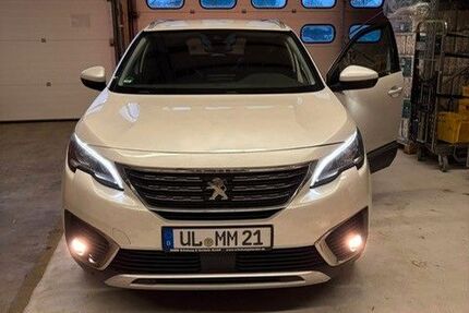 Peugeot 5008 92.380 km 17.900 &euro; Ulm 89077