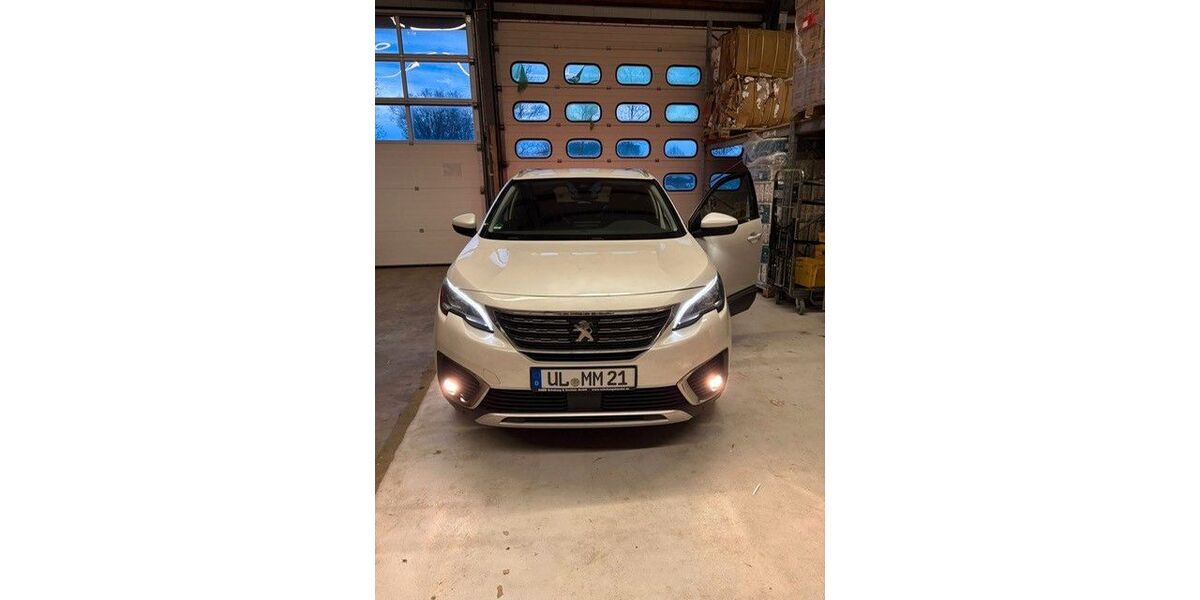 Peugeot 5008 92.380 km 17.900 &euro; Ulm 89077