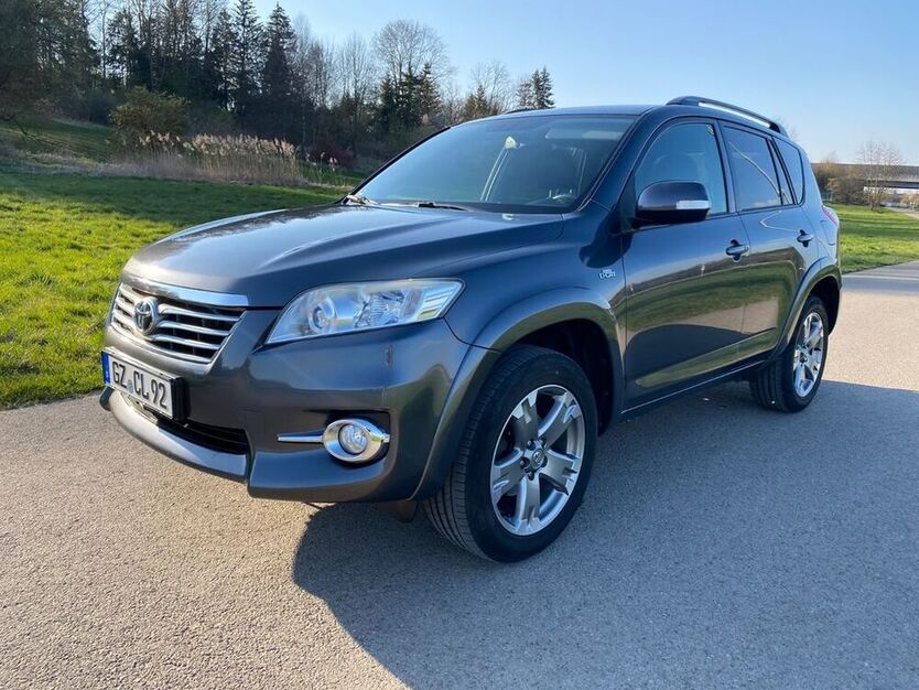 RAV 4