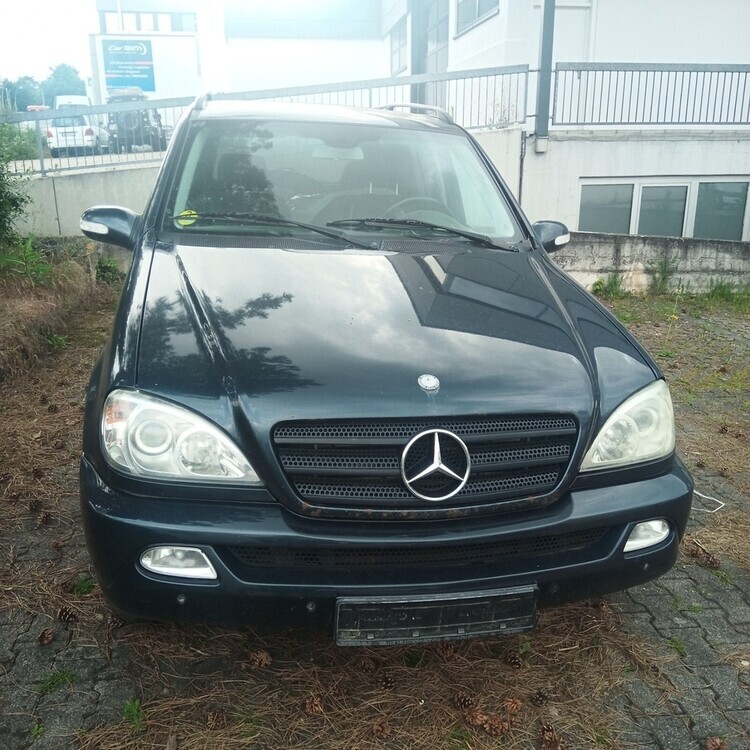 Mercedes-Benz ML 270 410.000 km 3.000 € Blaustein 89134