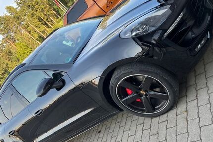 Porsche Macan 178.000 km 36.990 &euro; Nersingen 89278