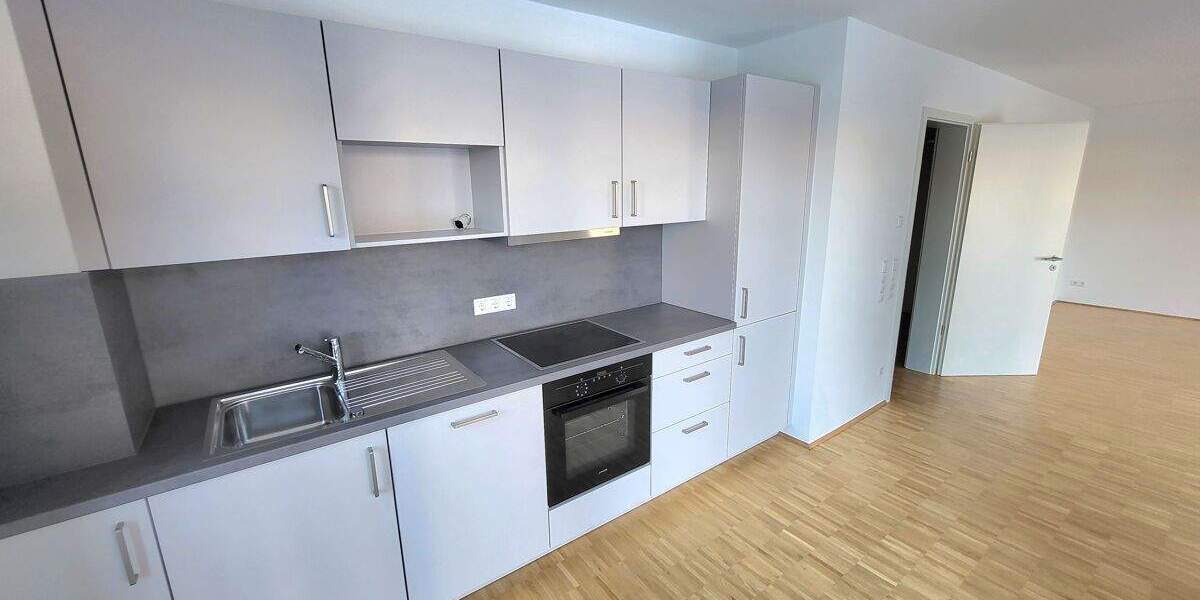 +++NU-Burlafingen, 3-Zi.-Mietwohnung, 89,51 m² Wfl., EG, großer Garten, Küche, 2 TG-Stpl.+++ 3 zimmer