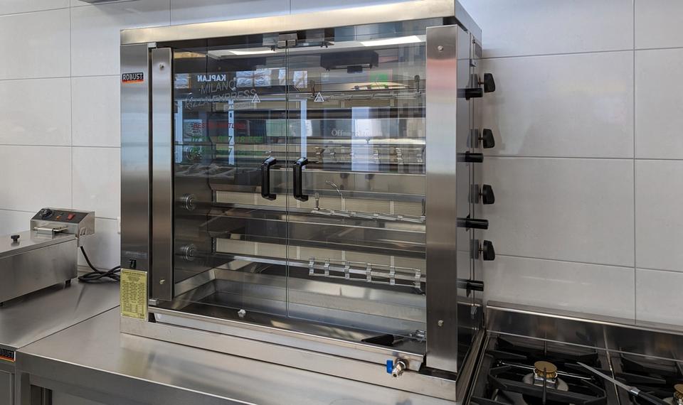 Voll ausgestatteter Lieferservice in Ulm-Böfingen zimmer