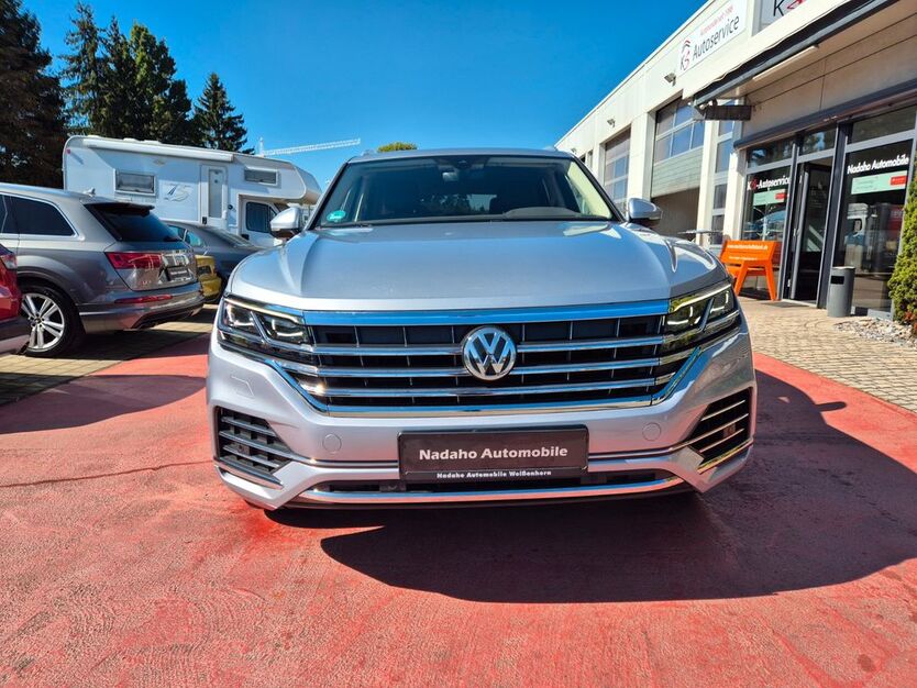 VW Touareg 129.000 km 33.700 € Weissenhorn 89264