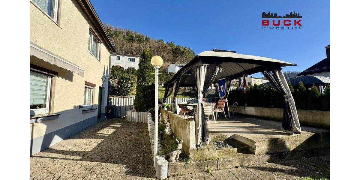 Charmante Doppelhaushälfte in ruhiger Lage mit großem Garten und Terrasse 6 zimmer