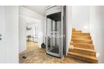 Modernes Mehrfamilienhaus in Hanglage - Traumhaftes Wohnen mit Pool, Garten und Dachterrasse