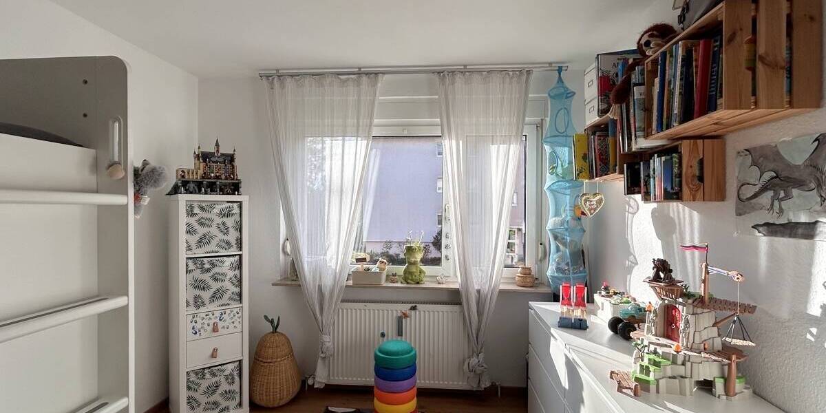 Etagenwohnung Ulm Böfingen - 4 Zimmer, 93 m&sup2;, 310.000&euro; | Angebot:26608662