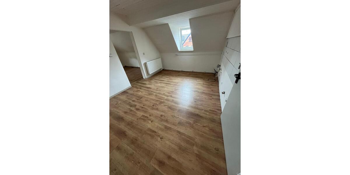 Etagenwohnung Geislingen an der Steige - 2 Zimmer, 80 m&sup2;, 900&euro; | Angebot:26380279