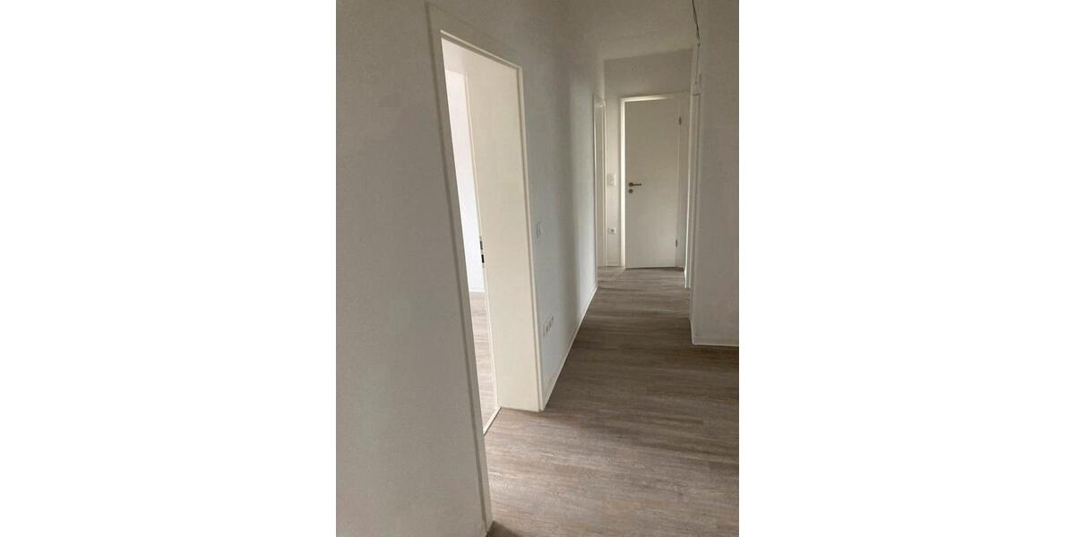 Neu-renovierte 3 Zimmer-Wohnung nur mit passendem Wohnberechtigungsschein zimmer