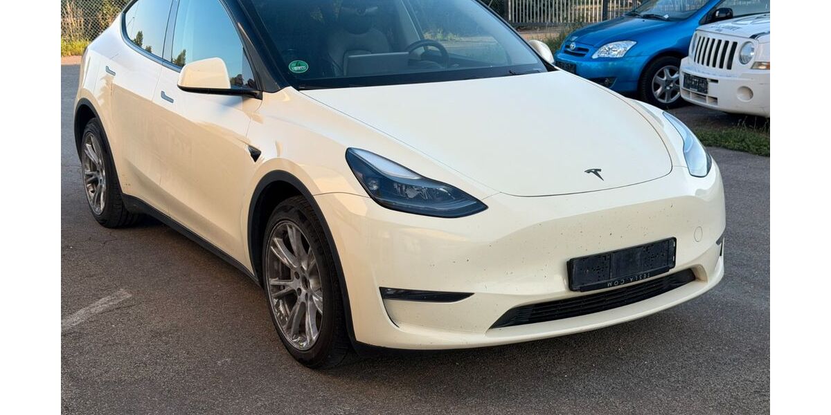 Tesla Model Y 248.000 km 19.499 &euro; Elchingen 89275
