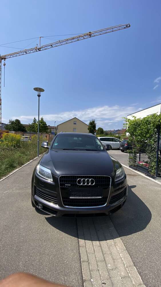 Q7