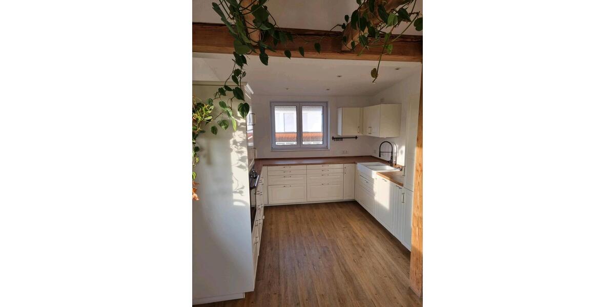 Moderne 4-Zimmer-Wohnung in IllertissenTiefenbach 4 zimmer