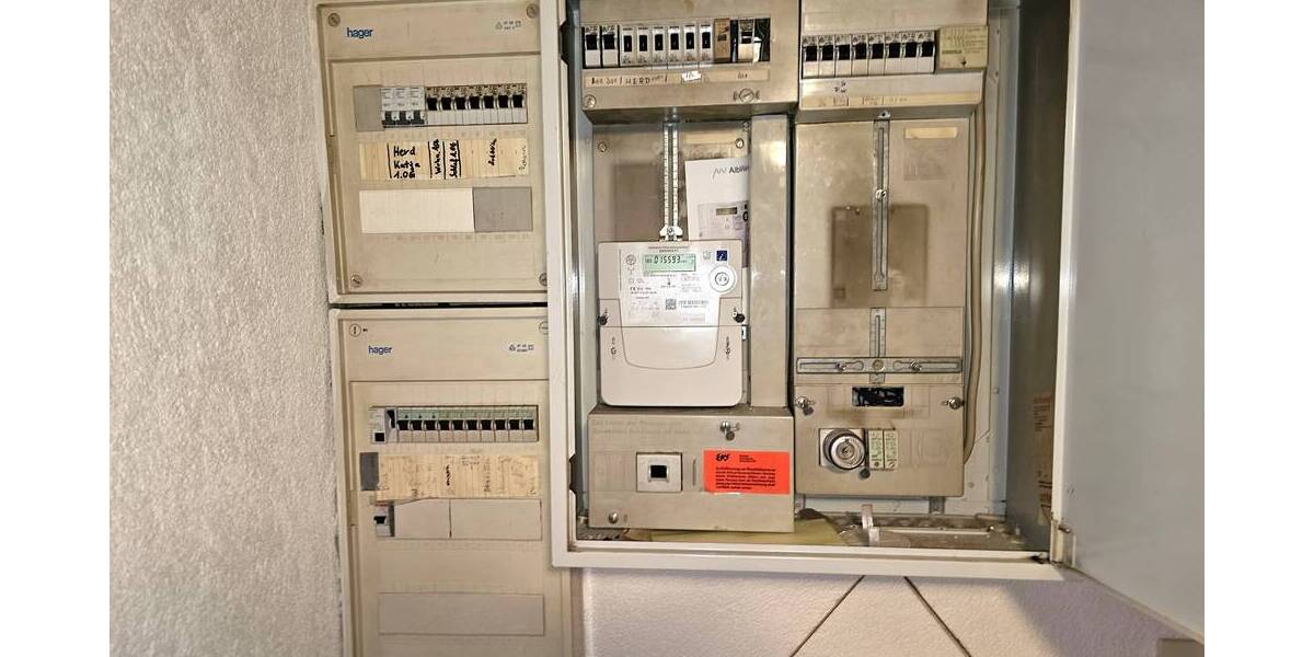 Etagenwohnung Laichingen Feldstetten - 7 Zimmer, 202 m&sup2;, 299.000&euro; | Angebot:25695100