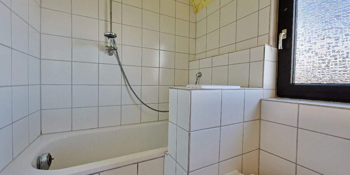 Schmucke und sehr gemütliche Doppelhaushälfte in Top-Lage 4 zimmer