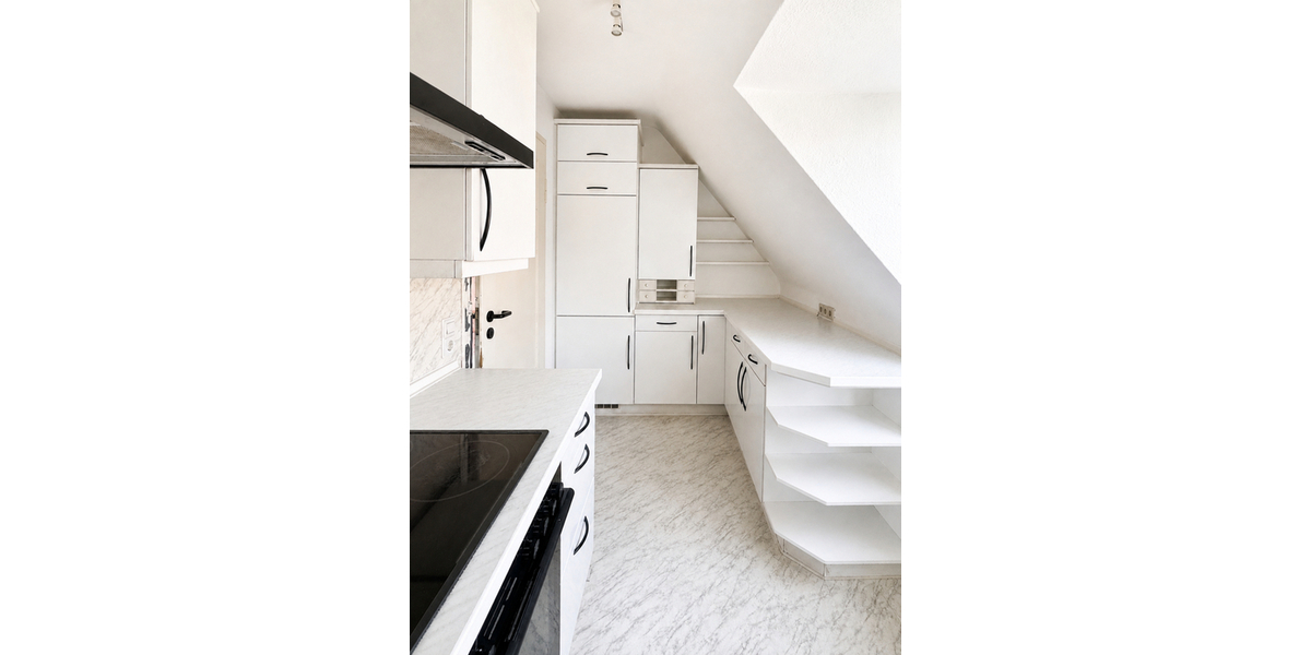 ab sofort verfügbar - Sanierungsbedürftige 3,5-Zimmer-Wohnung mit Ausbaupotenzial im Dachgeschoss - Dachgeschoßwohnung Ulm Obertalfingen | Angebot:27284711