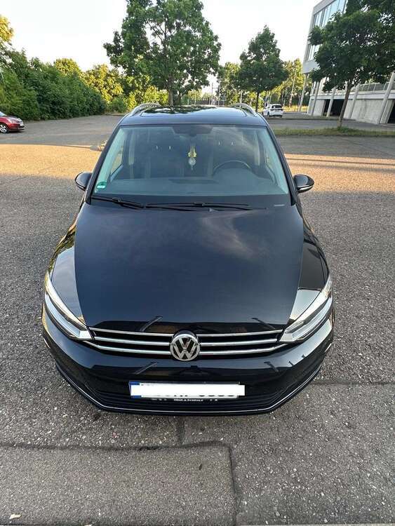 VW Touran 84.600 km 22.500 € Ulm 89077