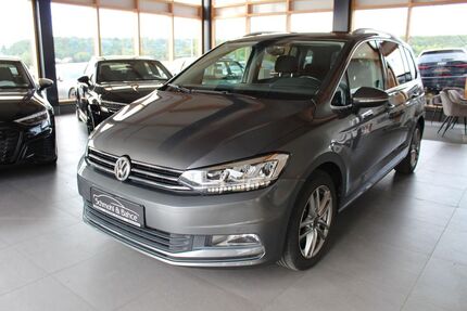 VW Touran 68.000 km 21.990 &euro; Amstetten 73340