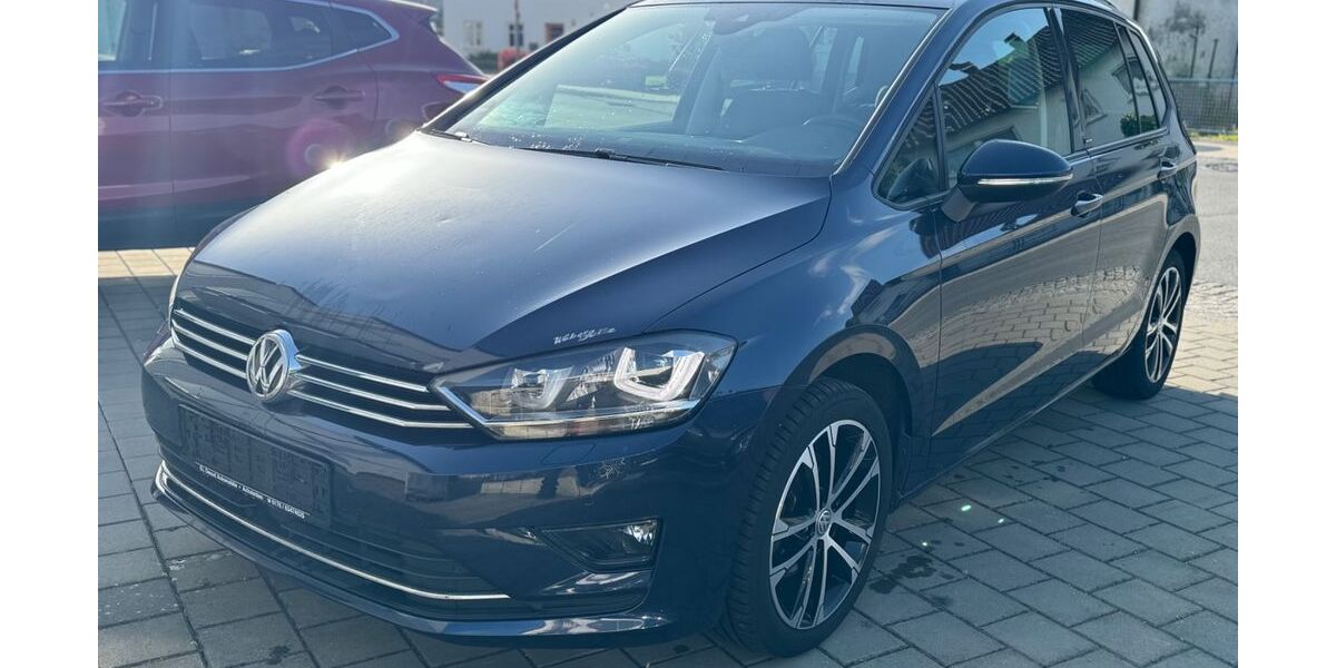 VW Golf Sportsvan 69.451 km 13.999 &euro; Achstetten 88480