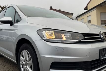 VW Touran 81.468 km 23.490 &euro; Ichenhausen 89335