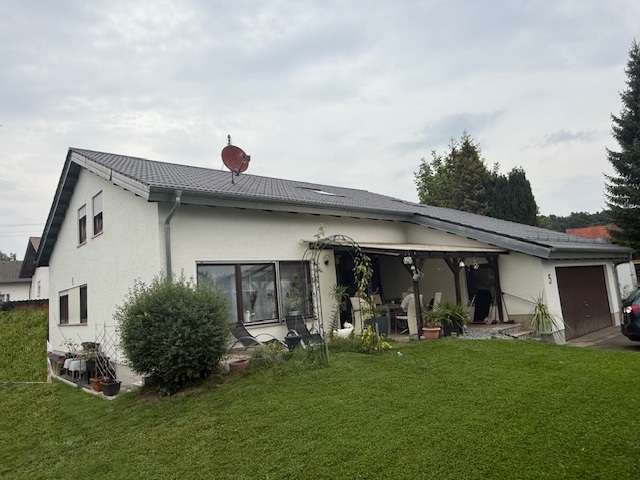 Haus zum Kaufen in Illertissen 620.000 € 205 m² 8 zimmer