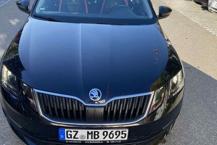 Skoda Octavia 85.000 km 14.300 € Ichenhausen 89335
