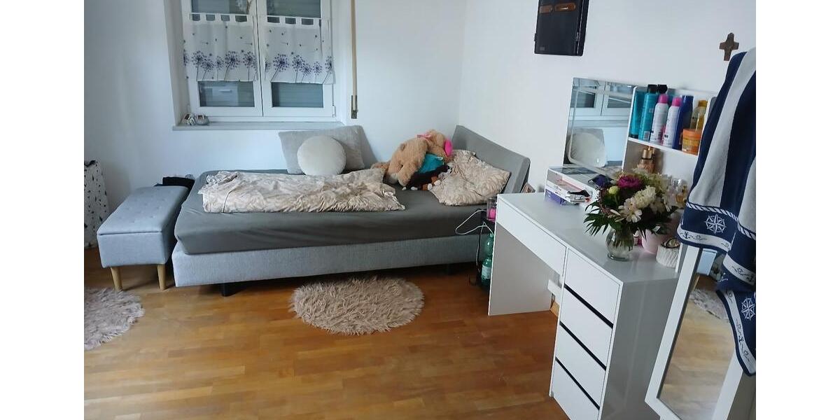 Erdgeschoßwohnung Ehingen (Donau) - 3.5 Zimmer, 90 m&sup2;, 800&euro; | Angebot:26268898