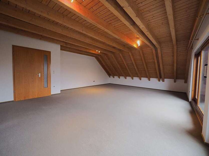 Wohnung zum Mieten in Laichingen 870 € 94.16 m²