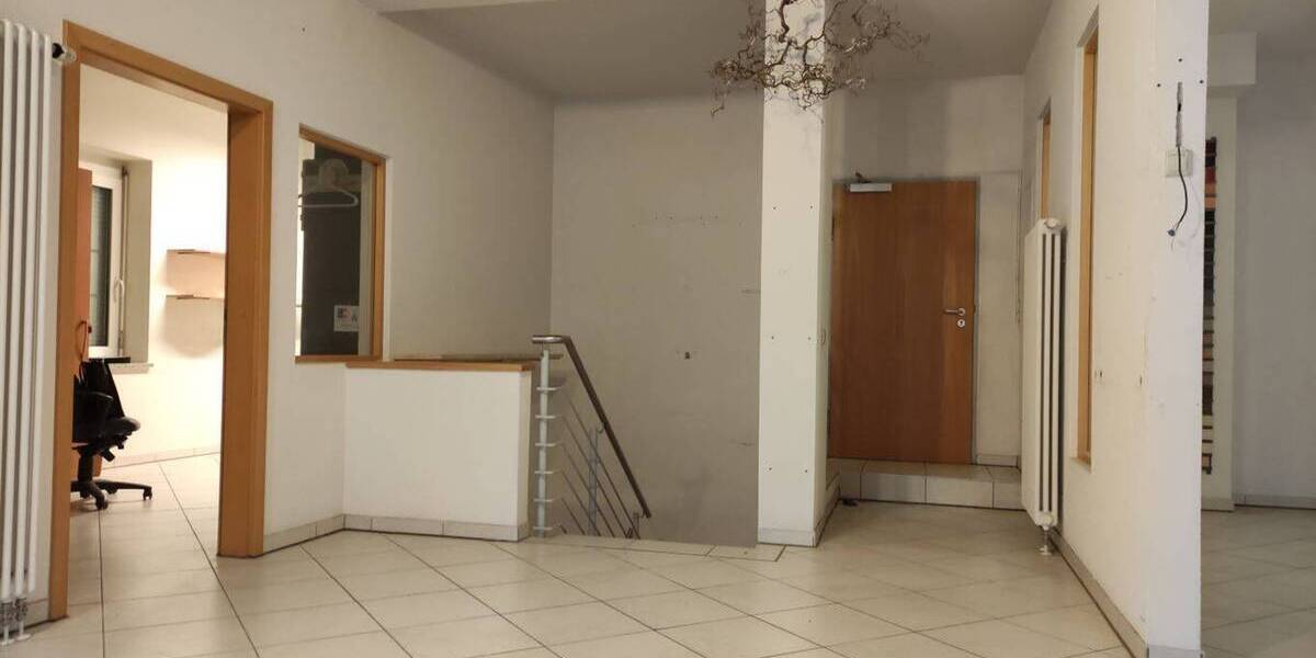 Gewerbeobjekt Ulm Mitte - 4 Zimmer, 173 m&sup2;, 498.000&euro; | Angebot:25740407