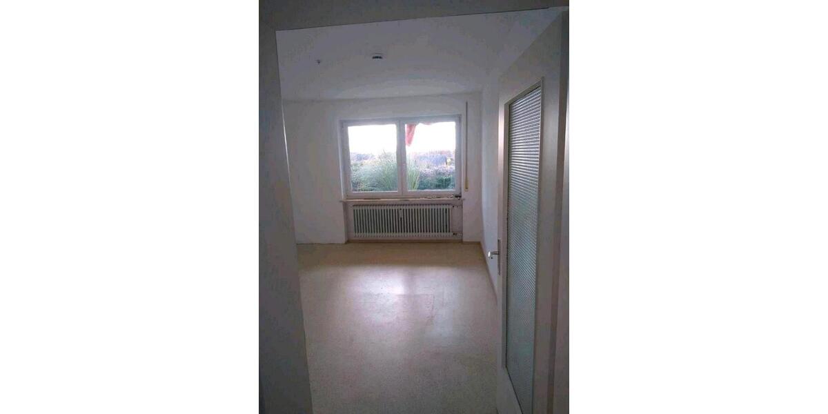 Erdgeschoßwohnung Kötz - 4 Zimmer, 120 m&sup2;, 1.300&euro; | Angebot:25589285