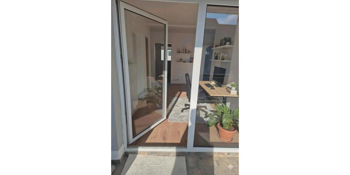 Hochparterre Ulm Donautal - 4.5 Zimmer, 136 m&sup2;, 1.500&euro; | Angebot:26670370