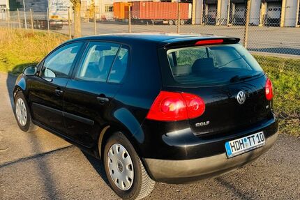 VW Golf 209.000 km 3.100 &euro; Herbrechtingen 89542