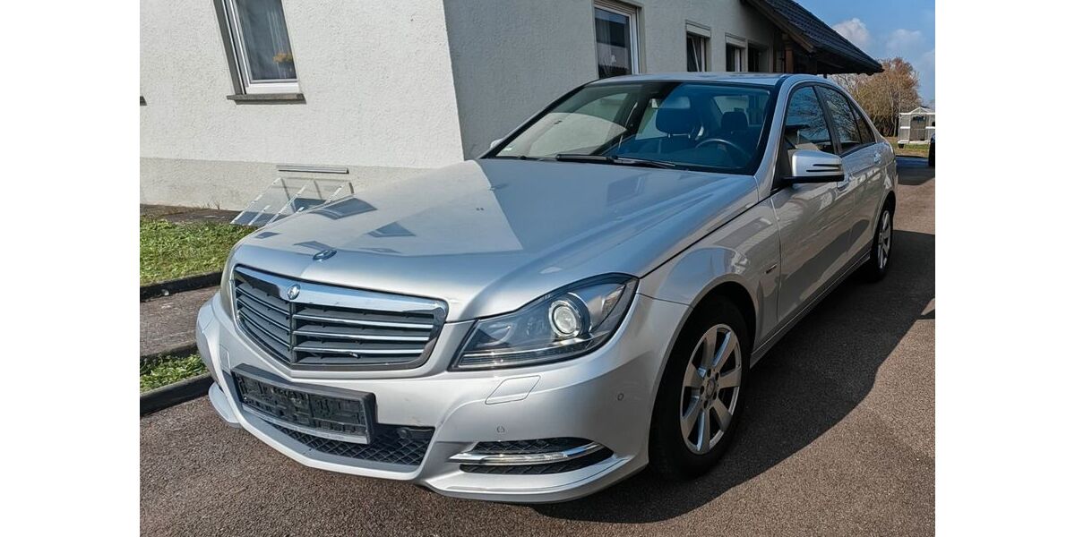 Mercedes-Benz C 250 187.000 km 9.400 &euro; Günzburg 89312